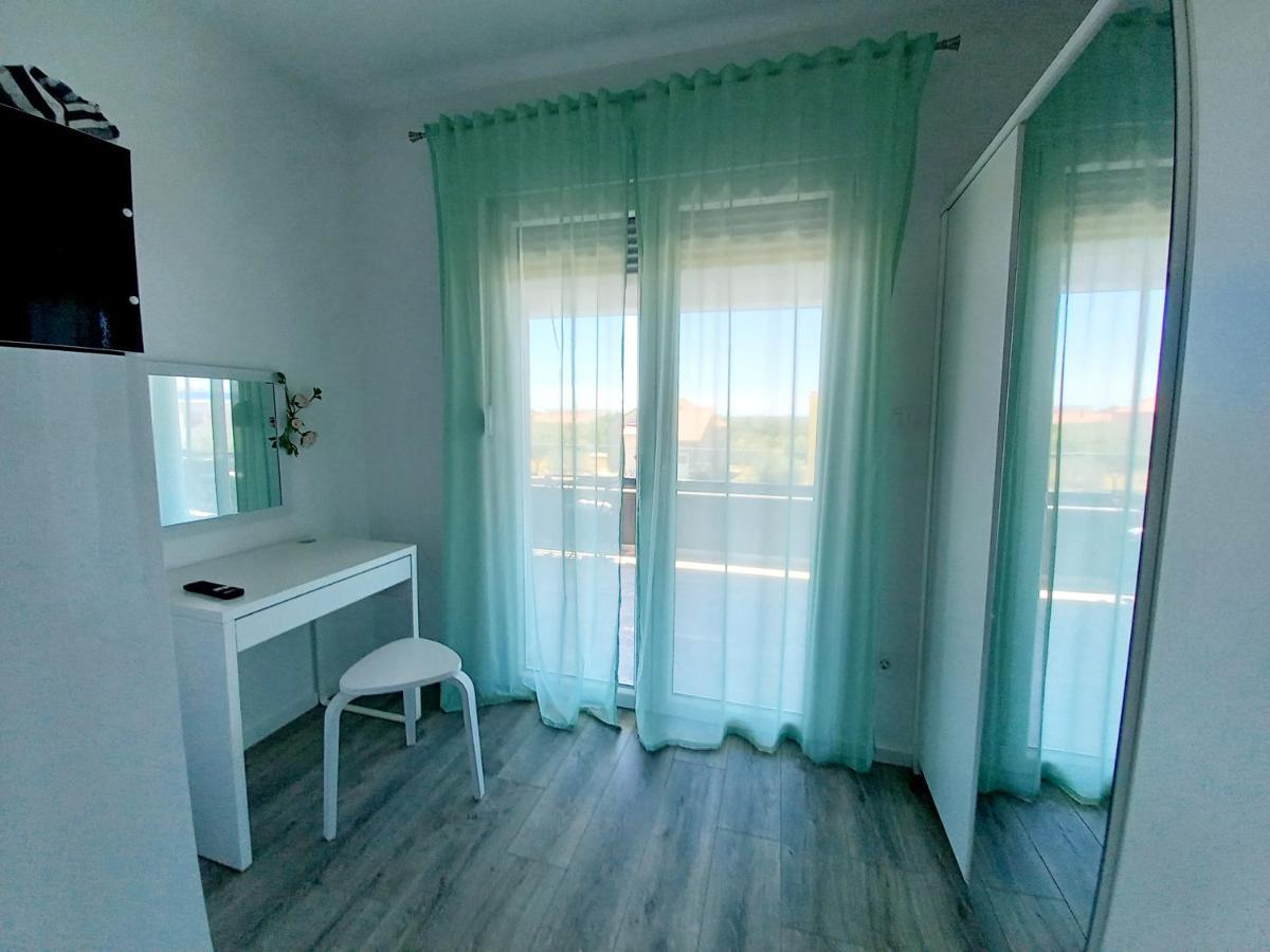 Villa Tia With Heated Pool & Jacuzzi Murvica  Exterior photo